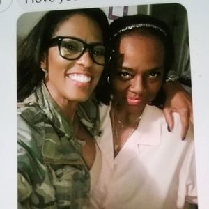 Meet your Posher, Cynthia